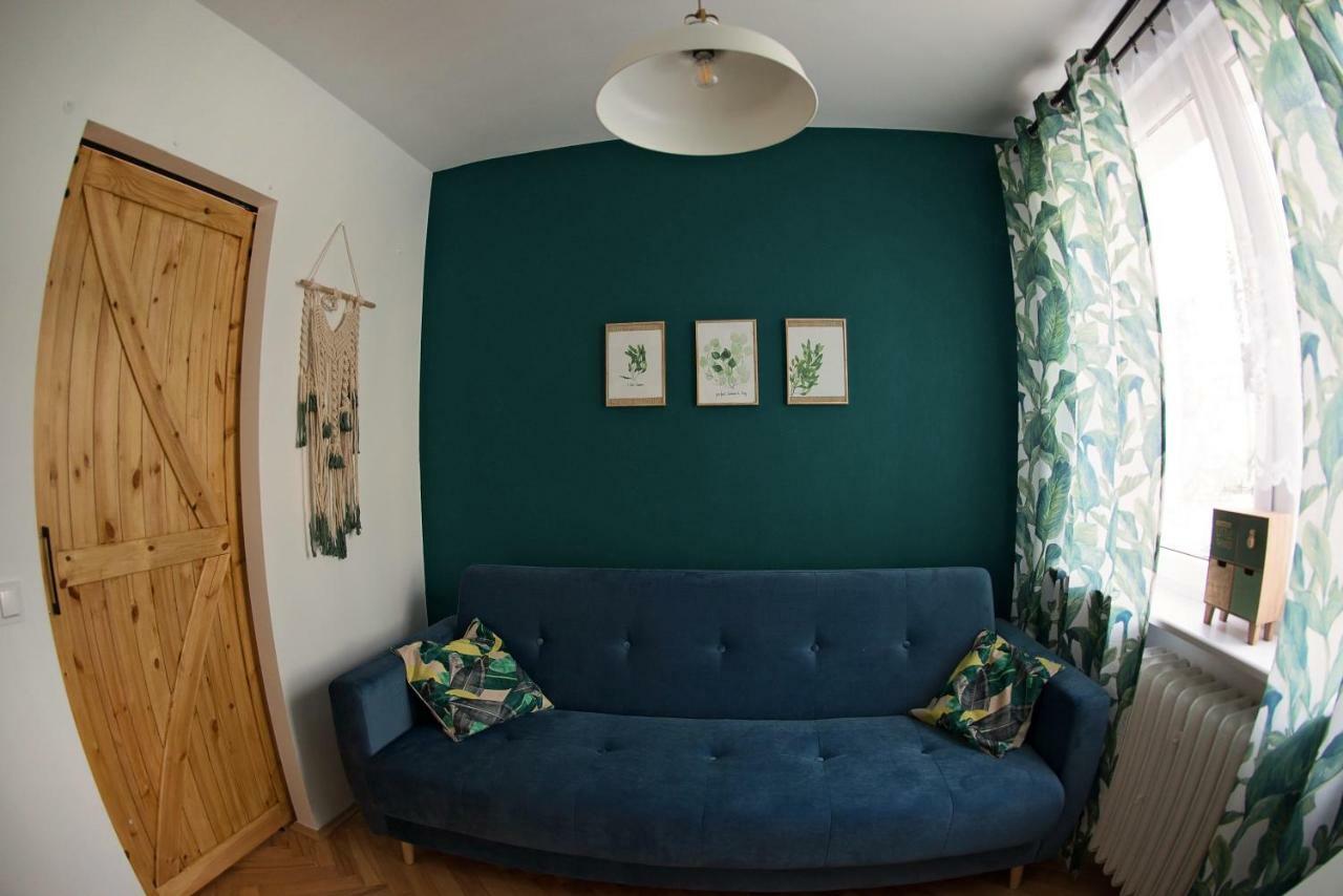 Apartament Retro กดิเนีย ภายนอก รูปภาพ