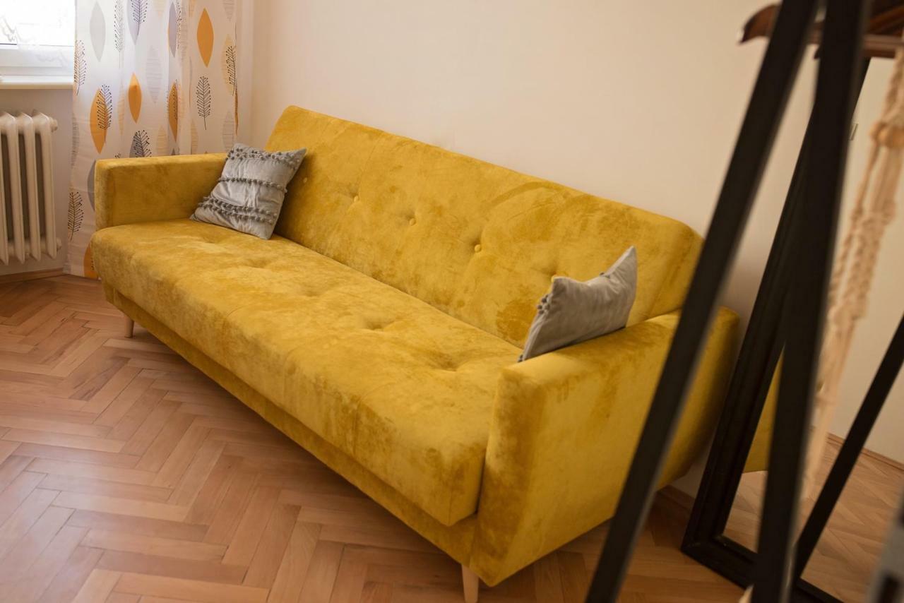 Apartament Retro กดิเนีย ภายนอก รูปภาพ